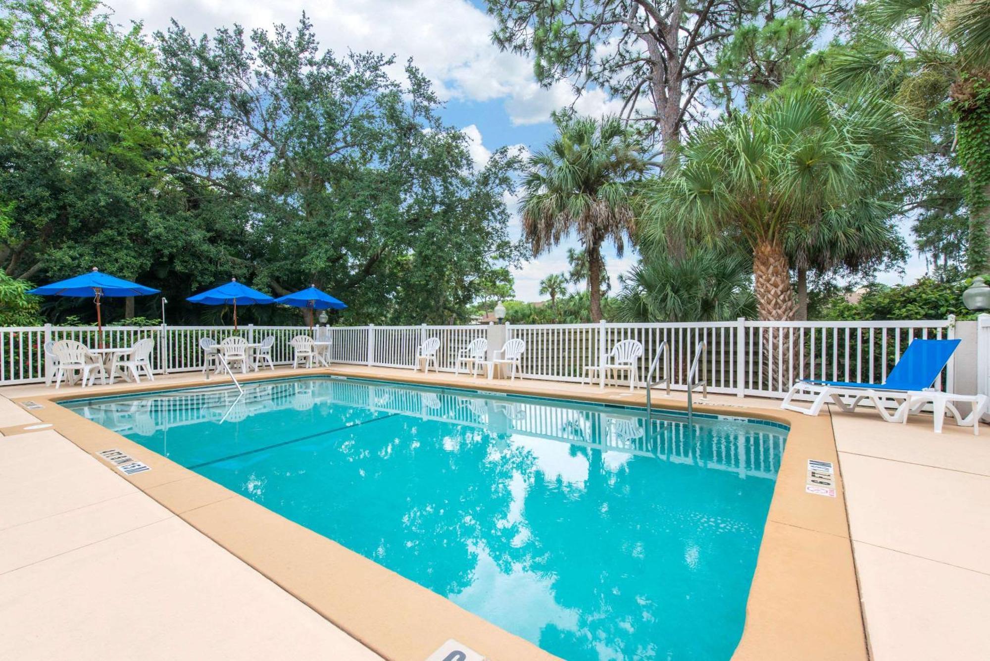 Sleep Inn Sarasota North Exteriör bild